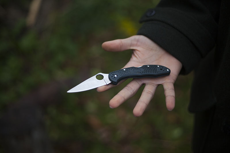 delica 4 full flat ground knife review