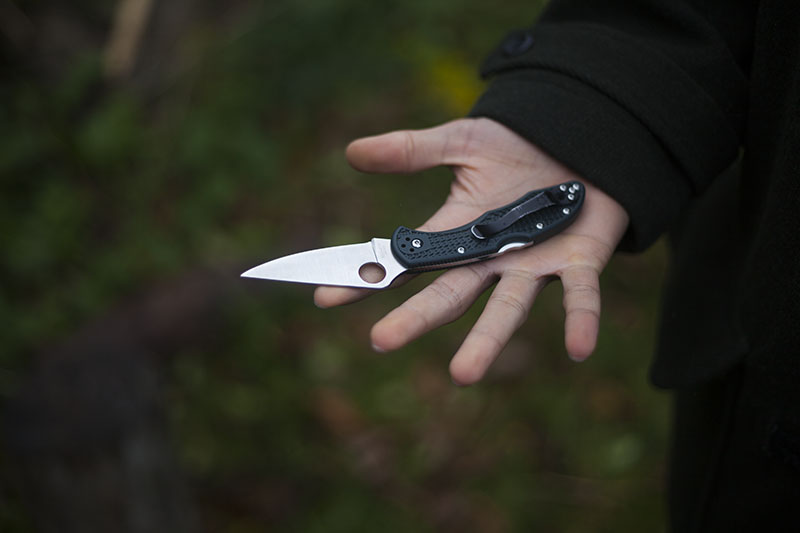 FRN spyderco delica 4 folding knife