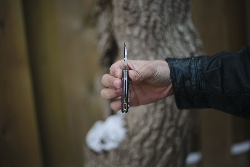 tiny knife carbon fiber edc spyderco balance