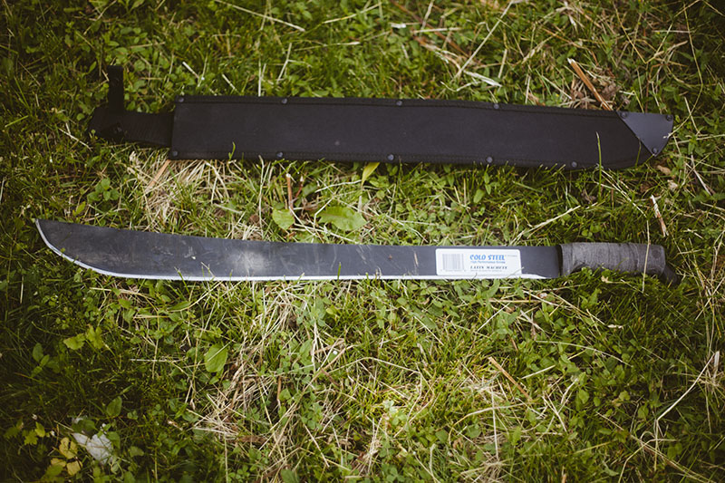 https://images.morethanjustsurviving.com/wp-content/uploads/2014/06/cold-steel-latin-machete-24-inch-survival-blog-review.jpg