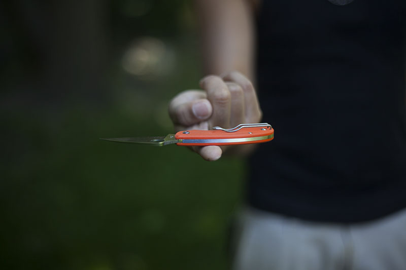 neon orange knife spyderco urban folder review