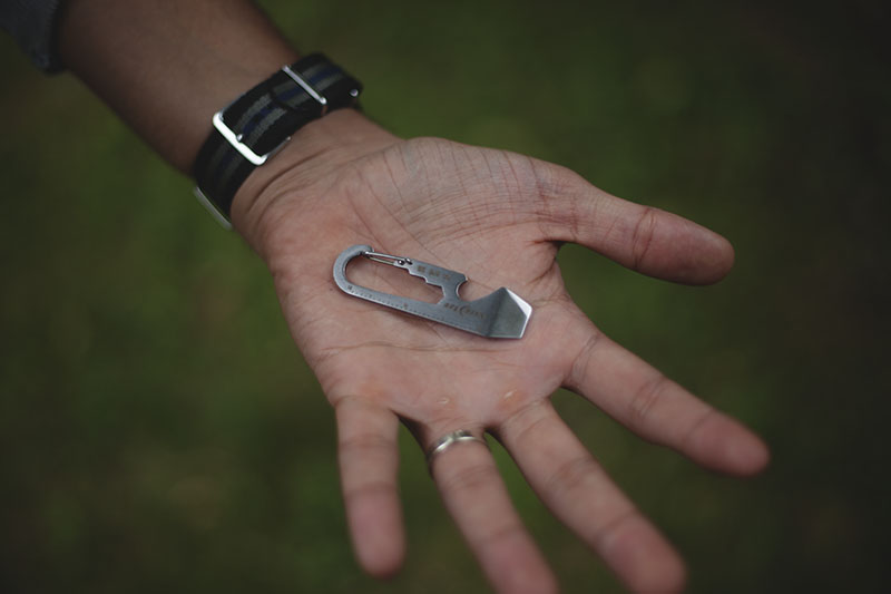 nite ize doohickey review keychain muliti-tool edc