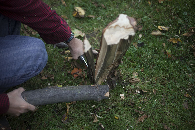 batoning knife l.t. wright genesis review bushcraft fixed blade knife