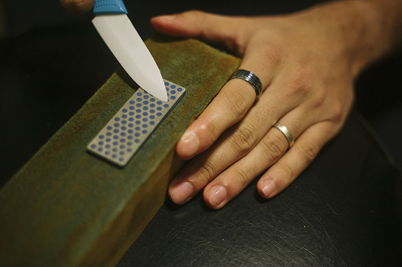 wrong way to sharpen ceramic blade knives