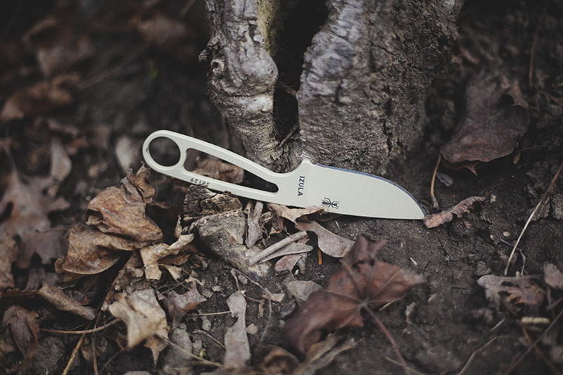 everyday carry neck knife survival blog esee izula review