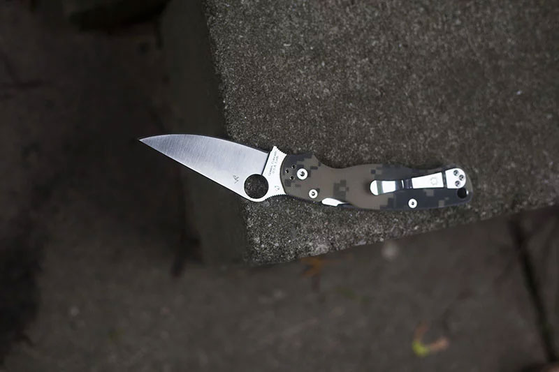 spyderco-paramilitary-2-best-edc-knife-long-standing