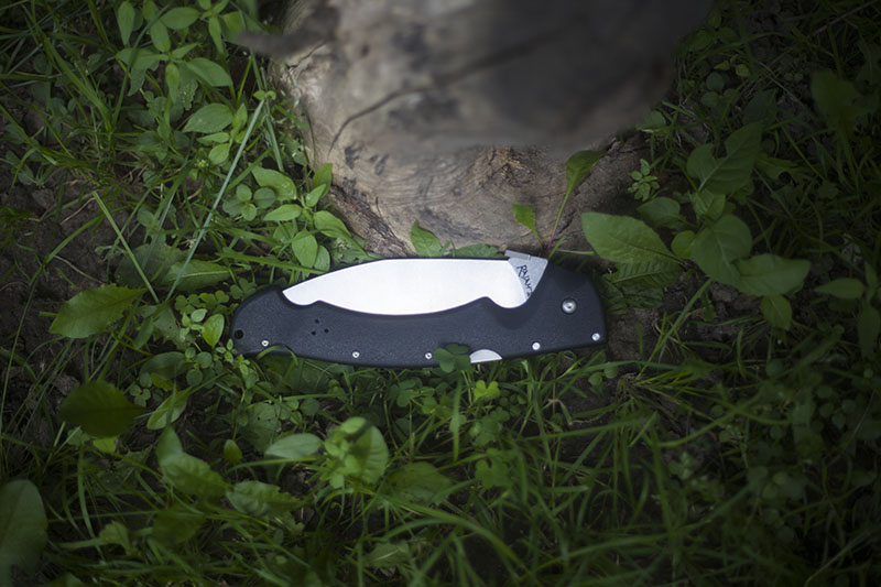 outdoor use oversized folding knife cold steel rajah 2 review