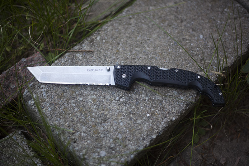 oversized edc pocket knife cold steel voyager review tanto edge extra large