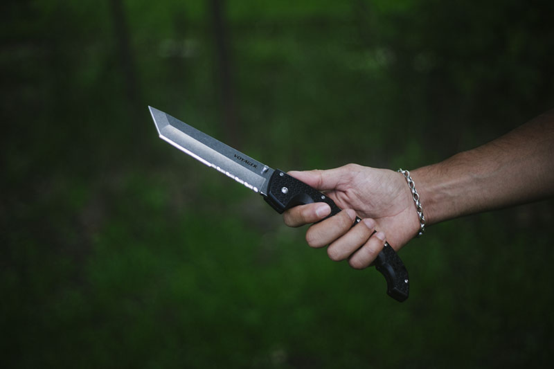 https://images.morethanjustsurviving.com/wp-content/uploads/2015/11/large-cold-steel-knife-review-voyager-xl-tanto-everyday-carry.jpg