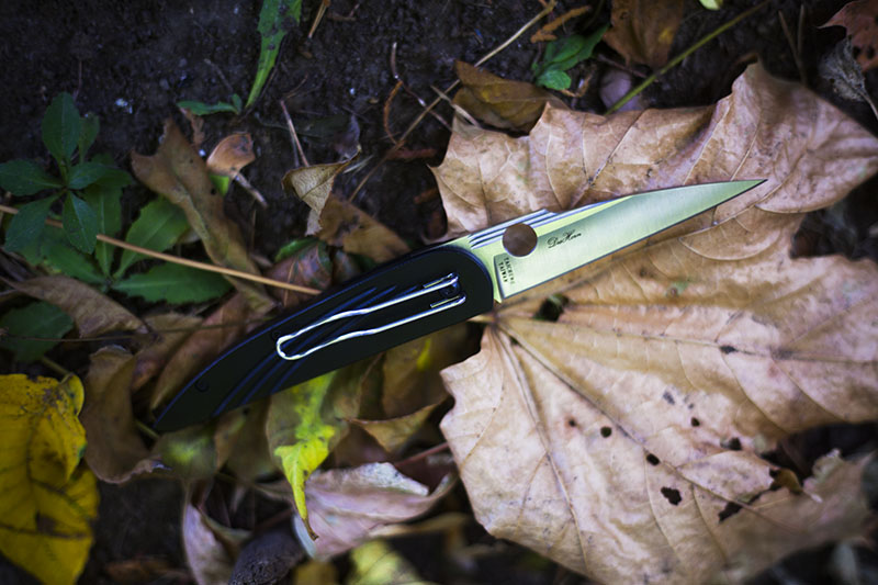 survival blog gear review gentleman pocket knife spyderco des horn