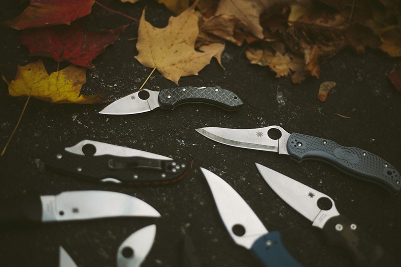 Knife Drop: Best Spyderco Knives Image Outtakes