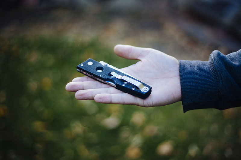 edc pocket knife review g10 folder hold out 2 cold steel