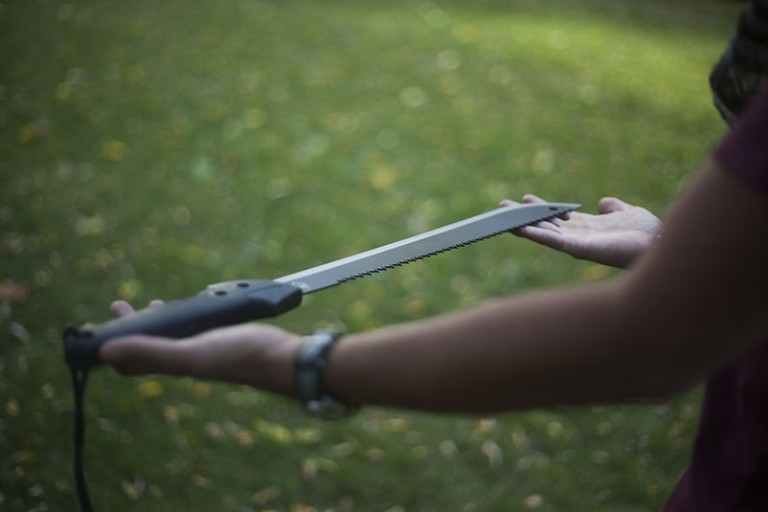 Gerber Gator Machete Saw Back Outdoor Knife Review