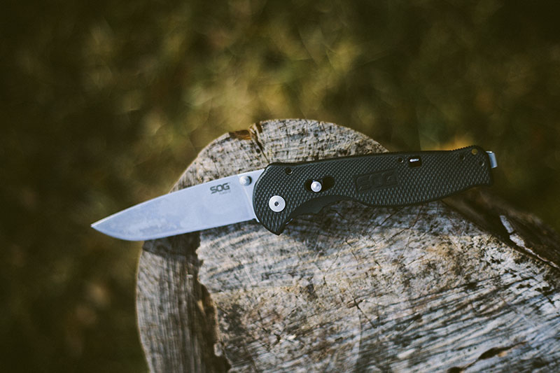 flash ii sog knife review survival gear edc