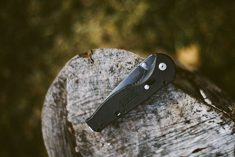 everyday carry folding pocket knife sog flash ii review