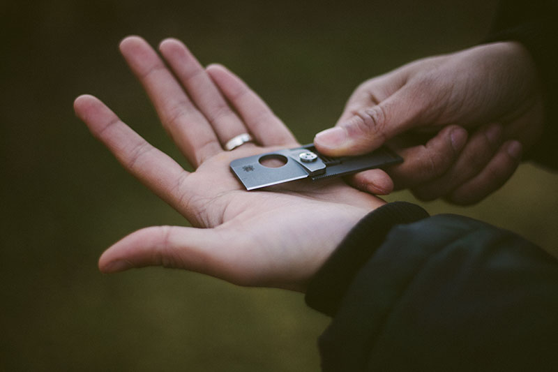 everyday carry pocket knife spyderco squarehead review