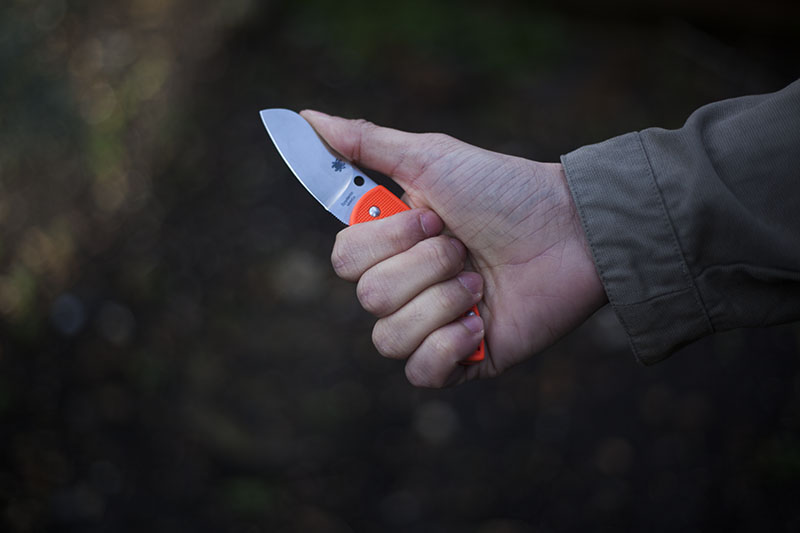 testing folding slipjoint knife uk denmark legal spyderco pingo review