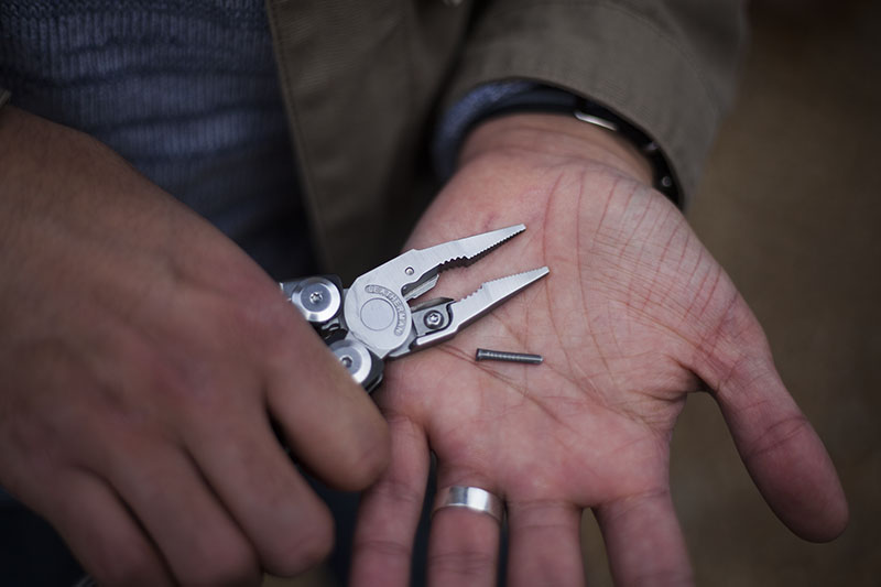 leatherman signal wilderness multi-tool outdoor survival