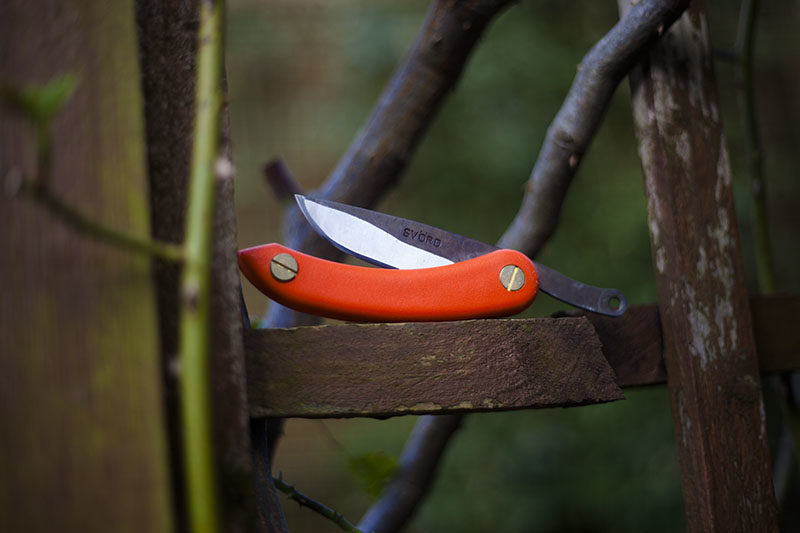 Svord Peasant Friction Folding Bushcraft Knife Review