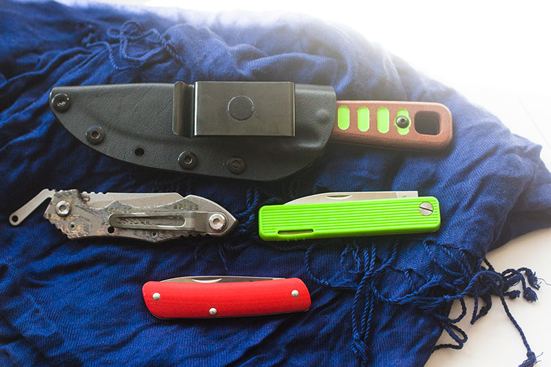 mini-knife-review-round-up-boker-tops-quartermaster