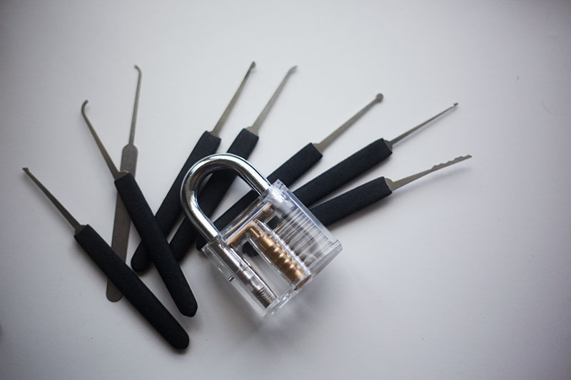 Srrange lock : r/lockpicking