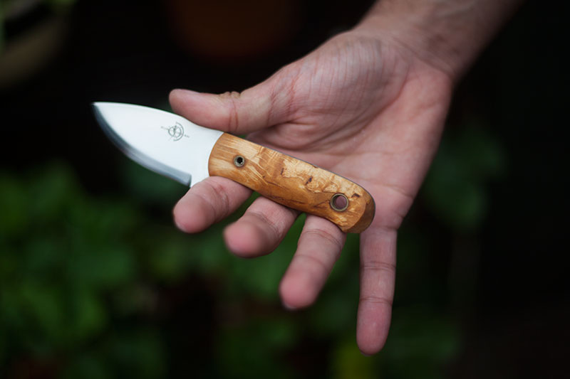 Helle Mandra Neck Knife