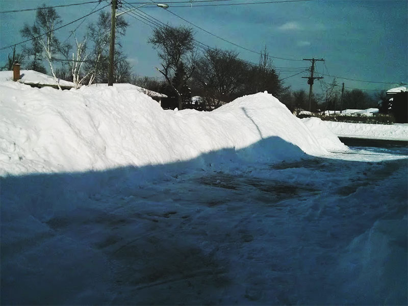 shovelled-snow-pile-toronto-canada